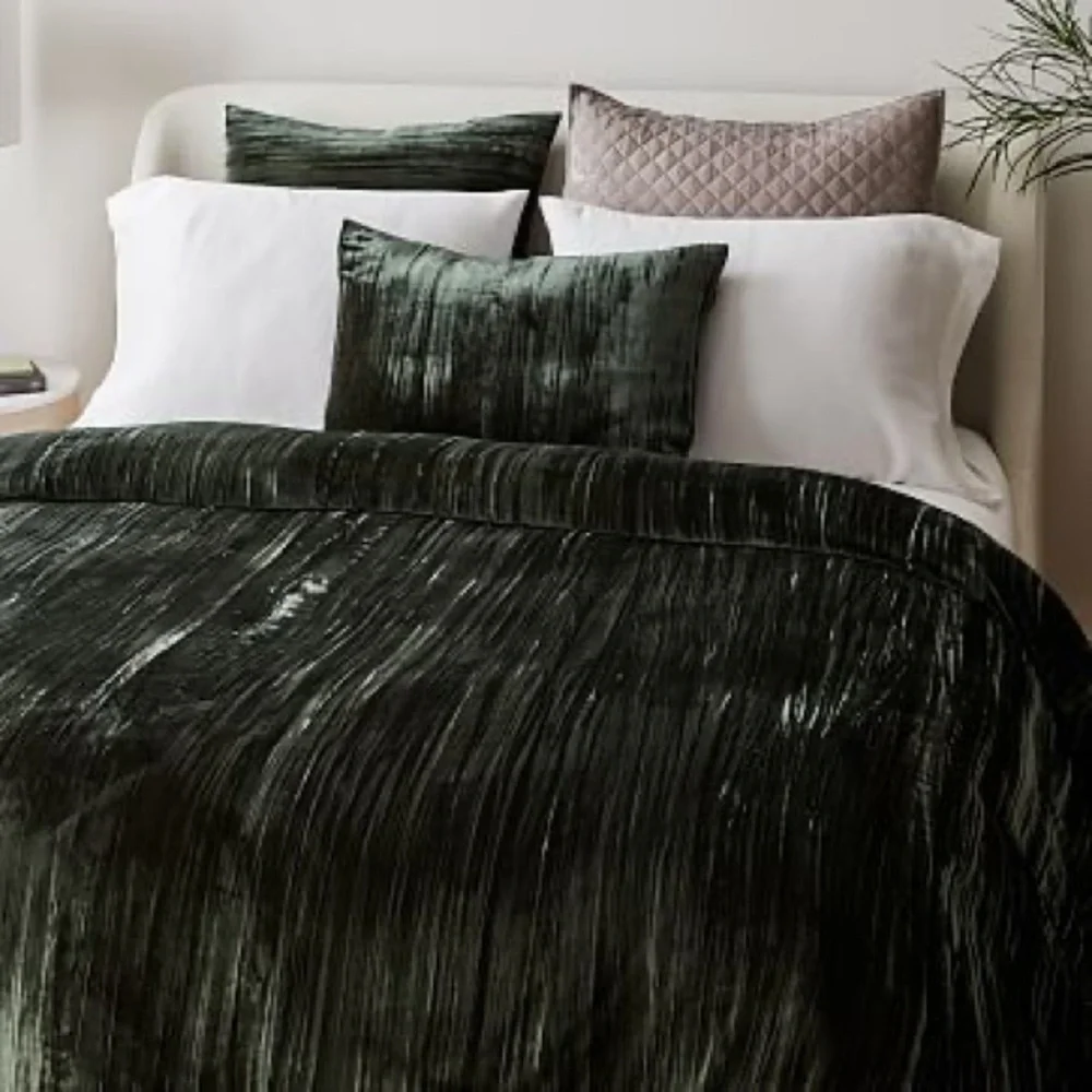 NWOT West Elm Crushed Velvet Accent Pillow Set in Deep Forest Green